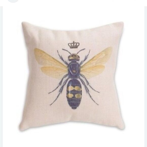 Bed Bath and beyond Queen Bee with Gold Crown Cream Throw Pillows 9" - Picture 2 of 4